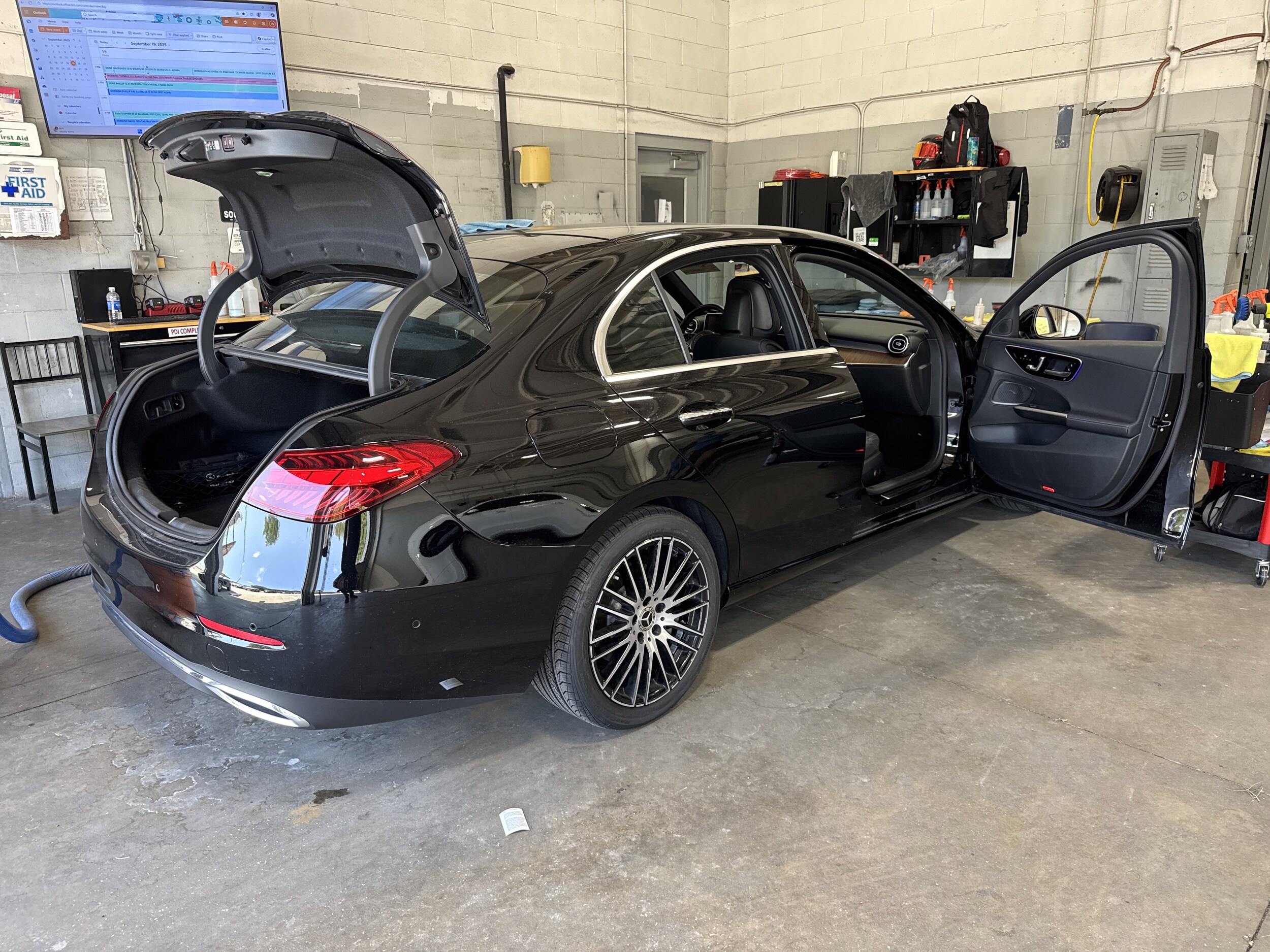 2024 Mercedes Benz C 300 Sedan photo 2