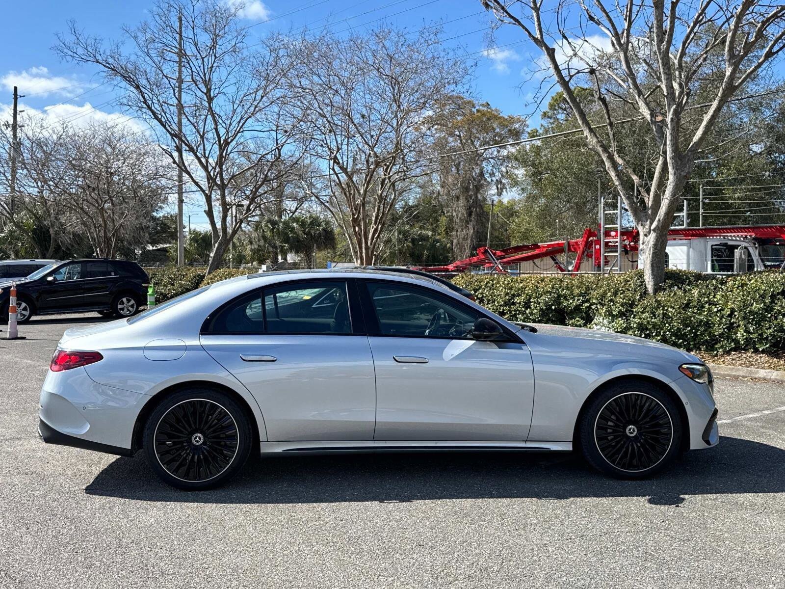 2024 Mercedes Benz E 350 4MATIC Sedan photo 2