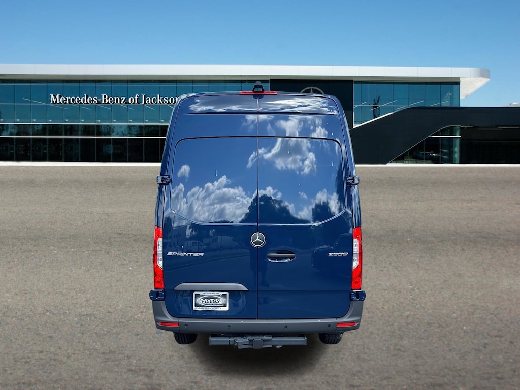 New 2025 Mercedes-Benz Sprinter 2500 High Roof 4-Cyl Diesel HO Van Cargo Van