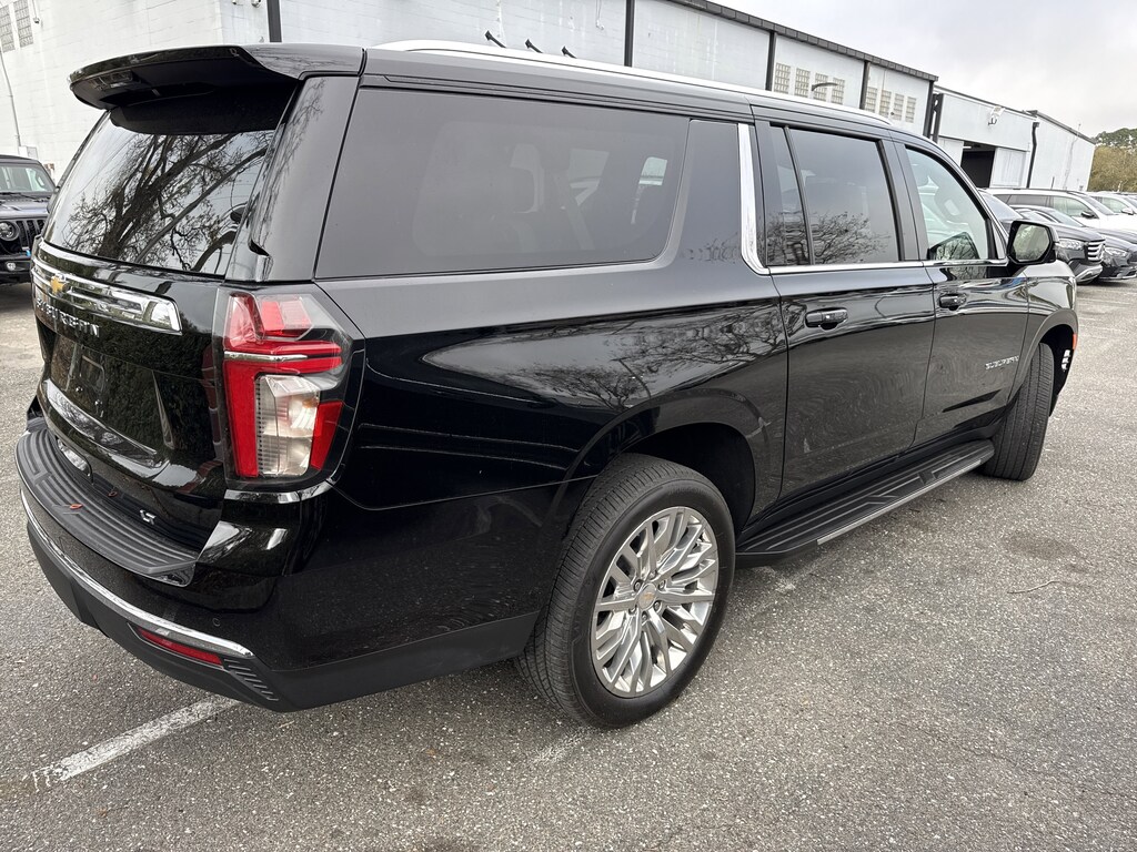 Used 2023 Chevrolet Suburban LT SUV