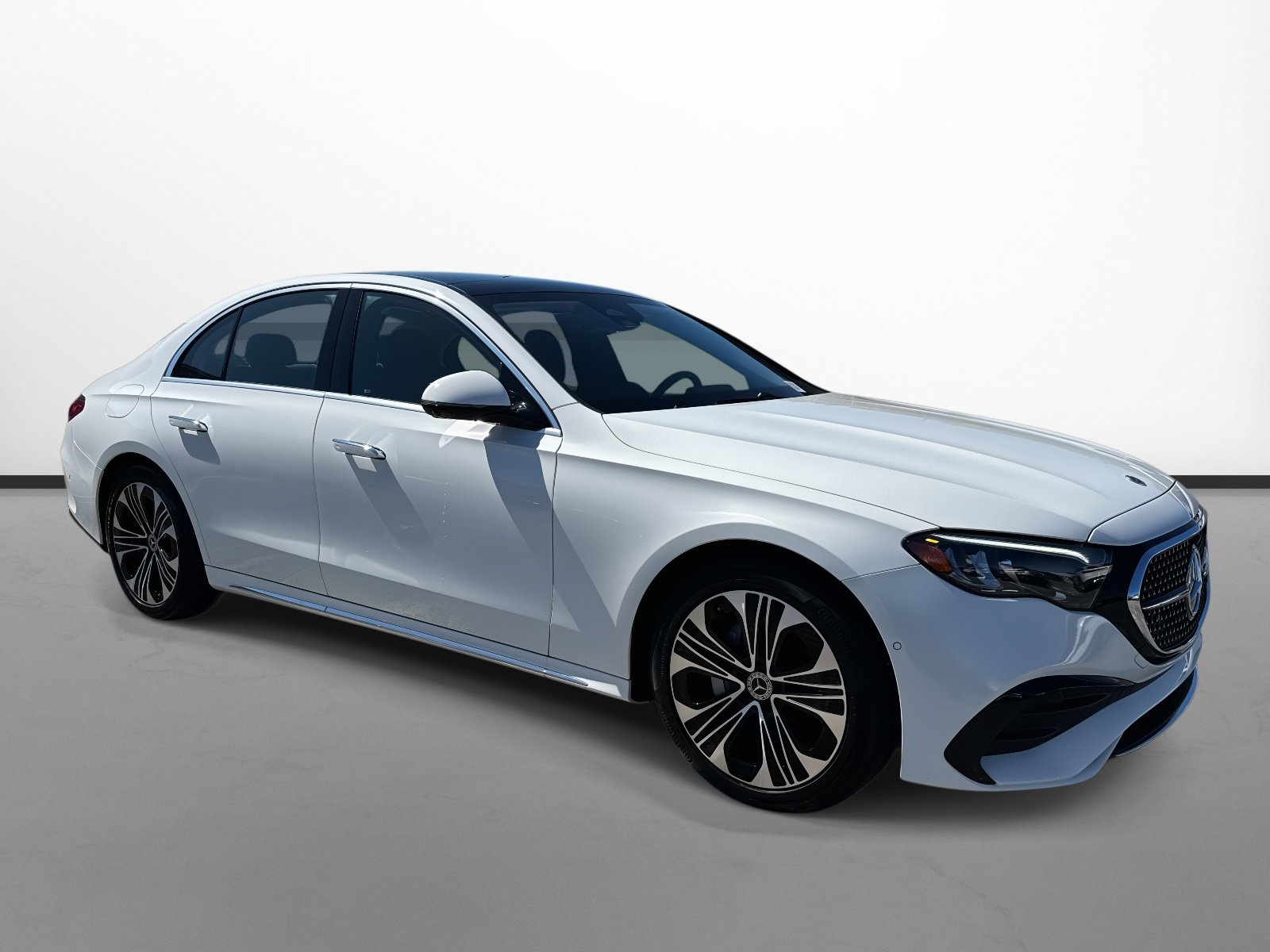 2025 Mercedes-Benz E-Class E350's photo