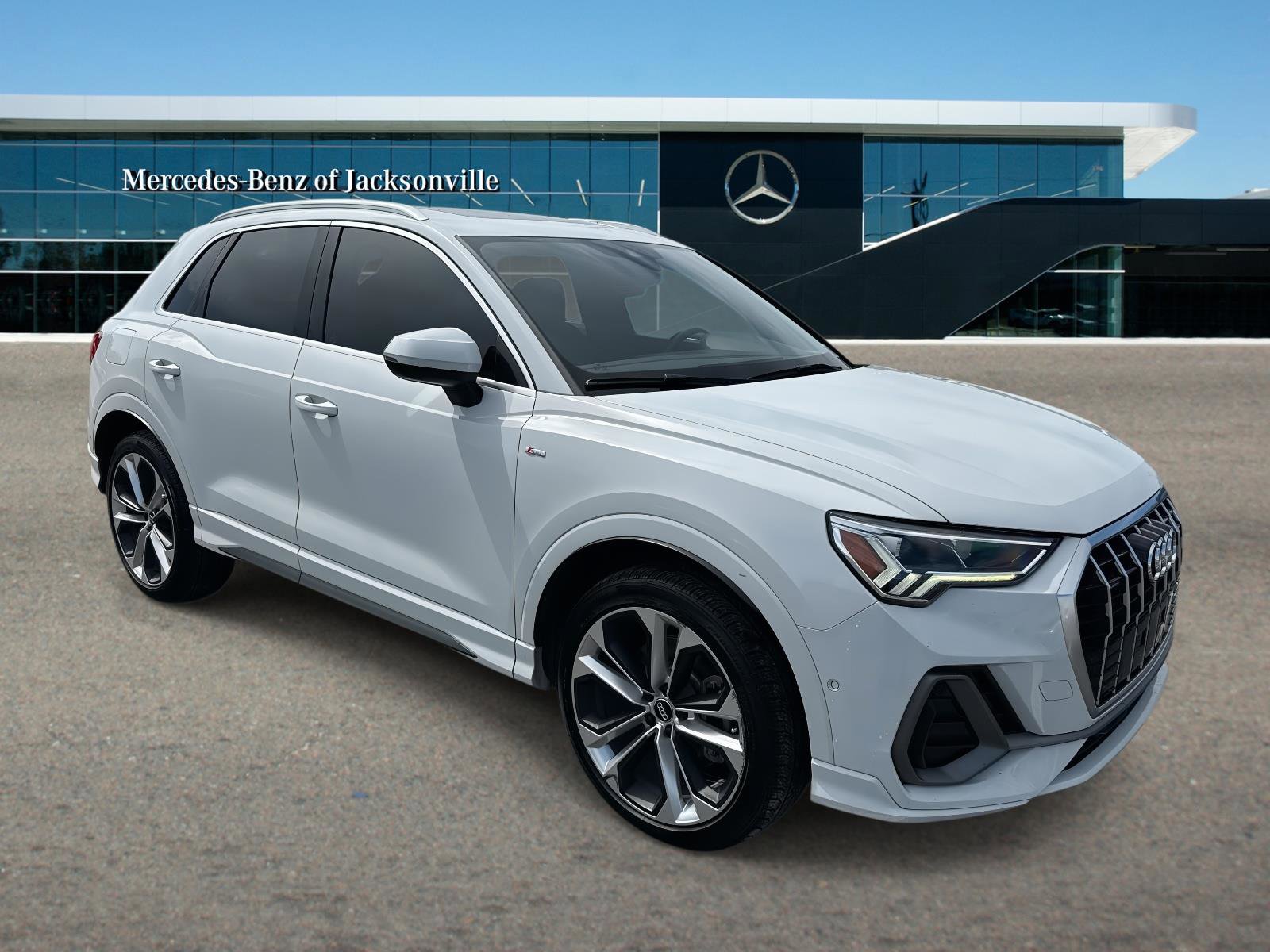 2020 Audi Q3 45 TFSI S Line Prestige quattro's photo