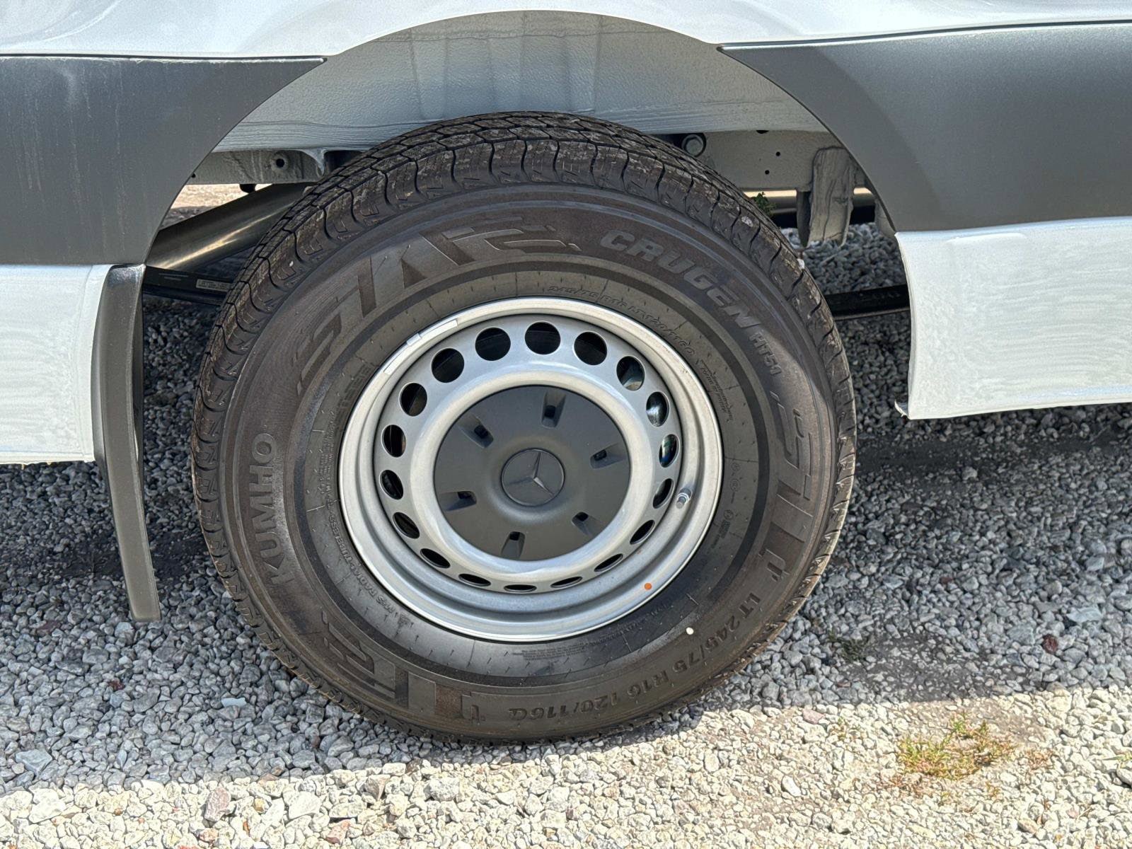 2025 Mercedes-Benz Sprinter Crew Van Base - Photo 14