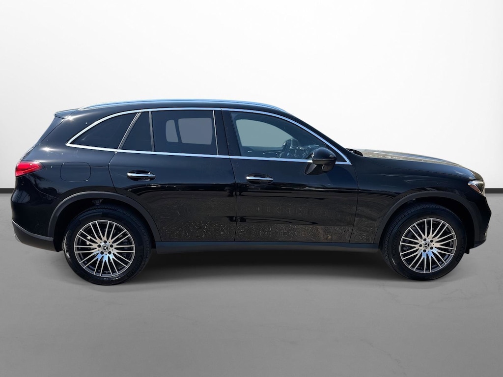 New 2025 Mercedes-Benz GLC 300 4MATIC SUV