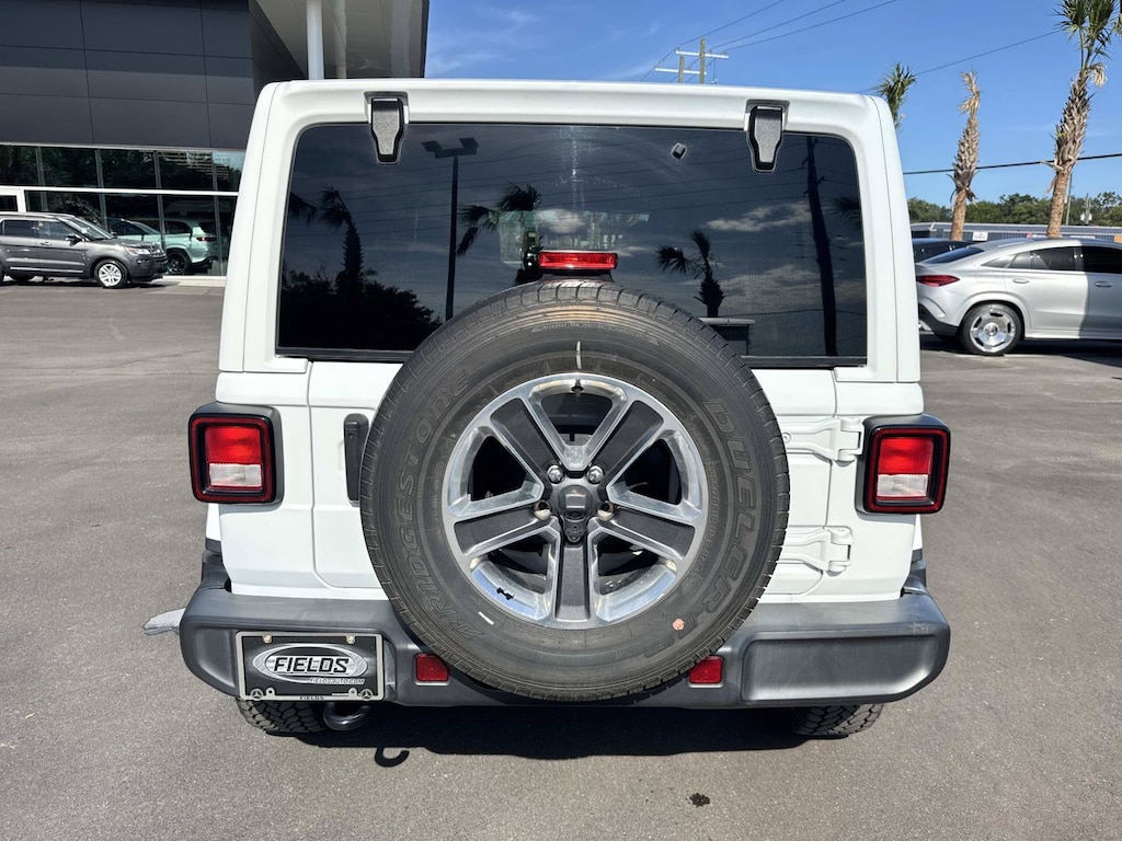 Used 2021 Jeep Wrangler Unlimited Sahara SUV