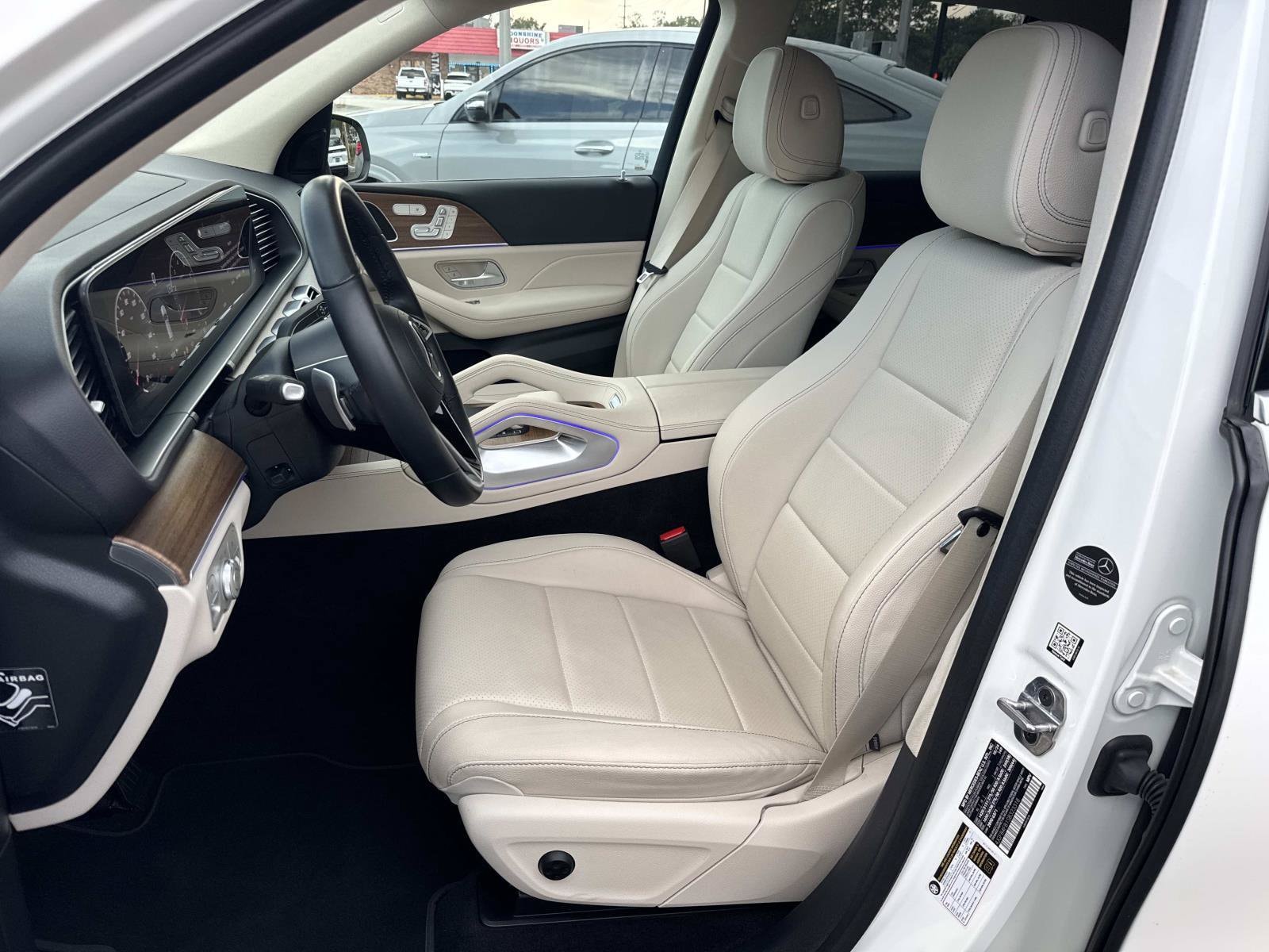 2025 Mercedes-Benz GLE 21