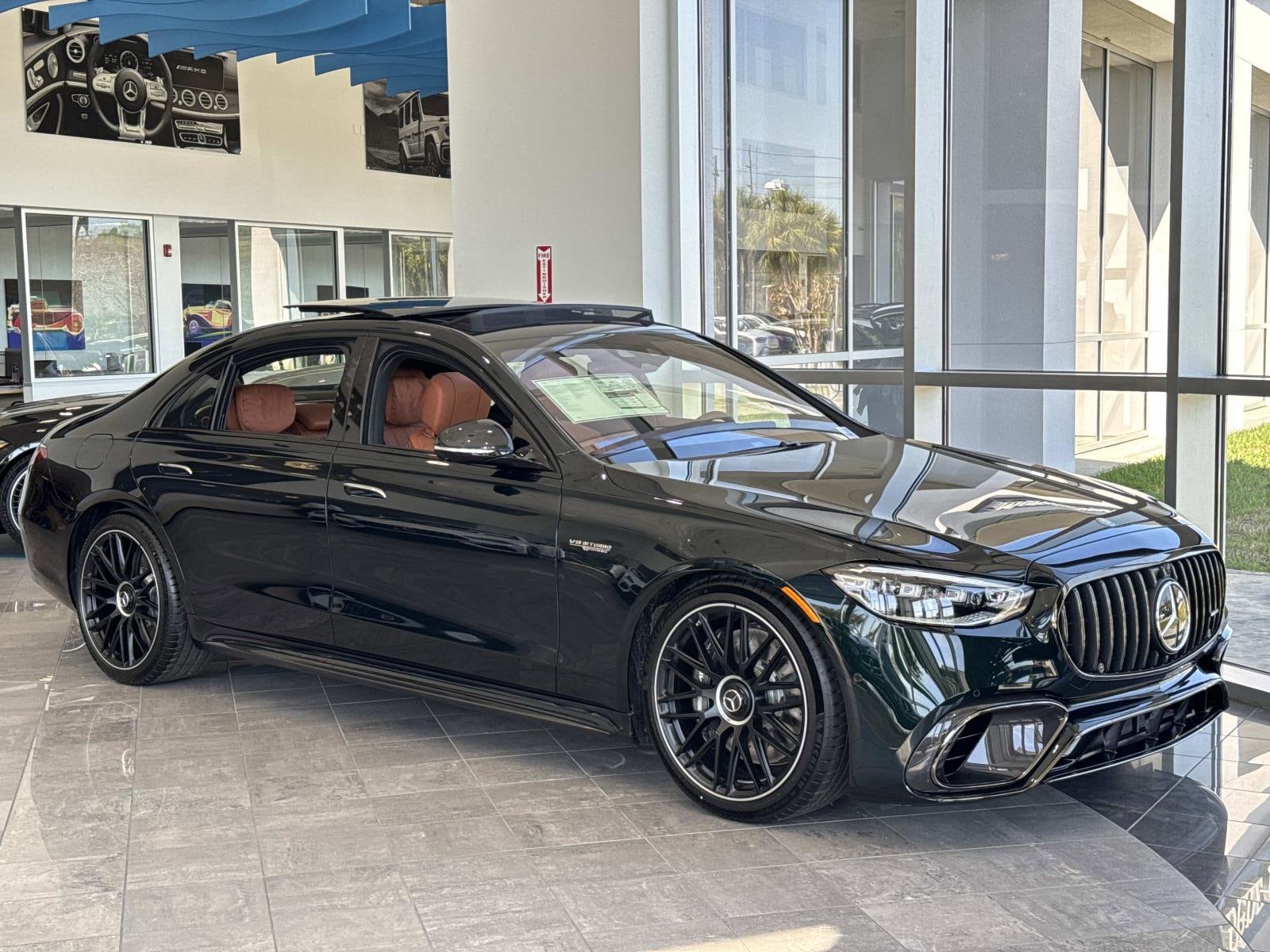 2026 Mercedes-Benz S-Class AMG S 63 E-Performance's photo