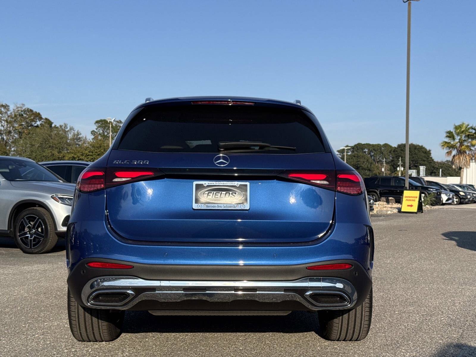 2026 Mercedes Benz GLC 300 photo 4