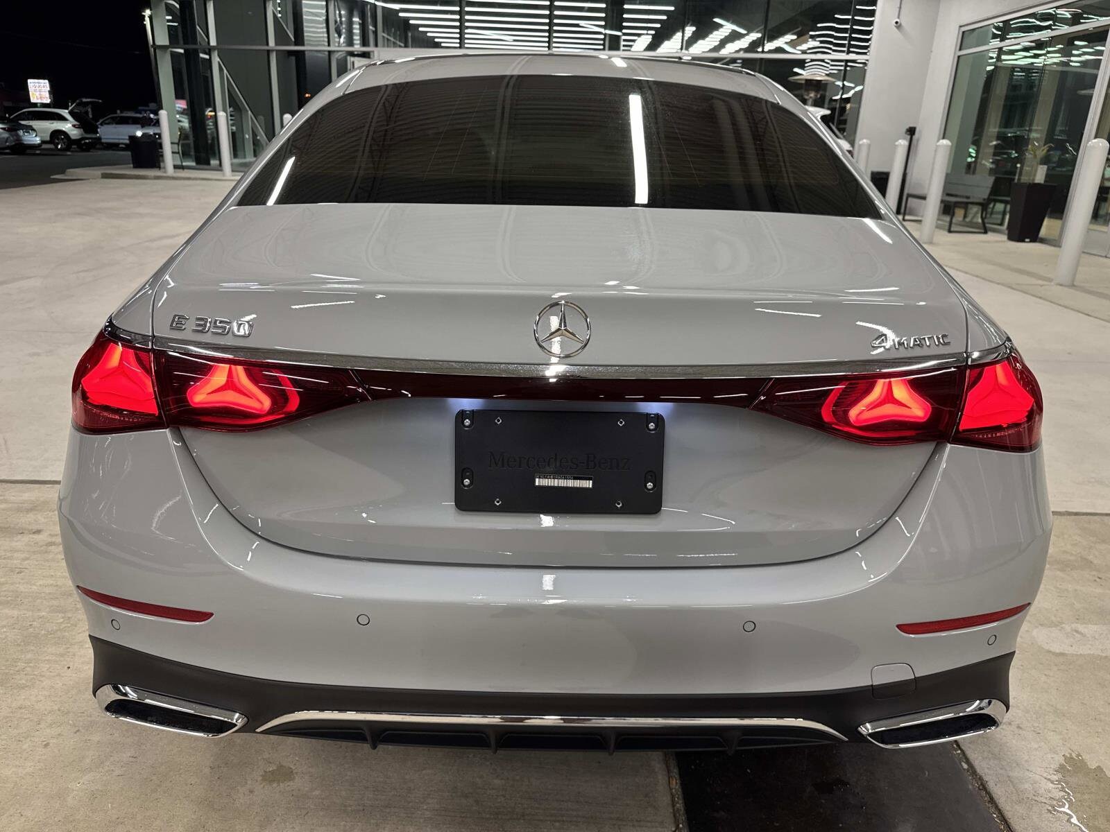 2024 Mercedes Benz E 350 4MATIC photo 4