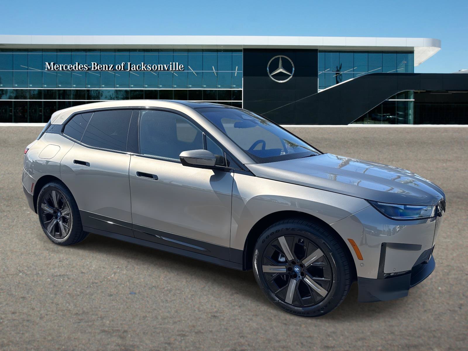 2025 BMW iX