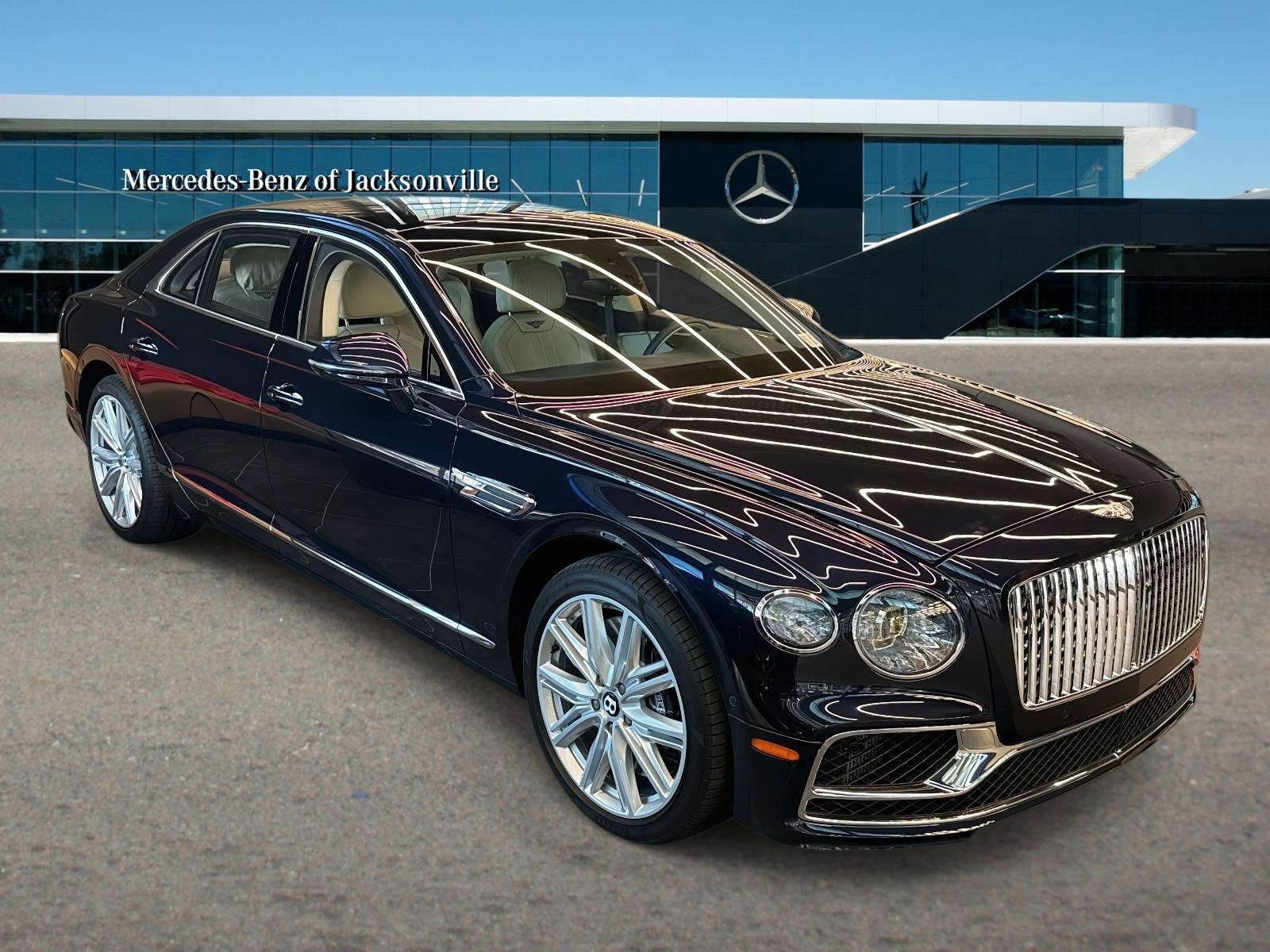 2023 Bentley Flying Spur's photo