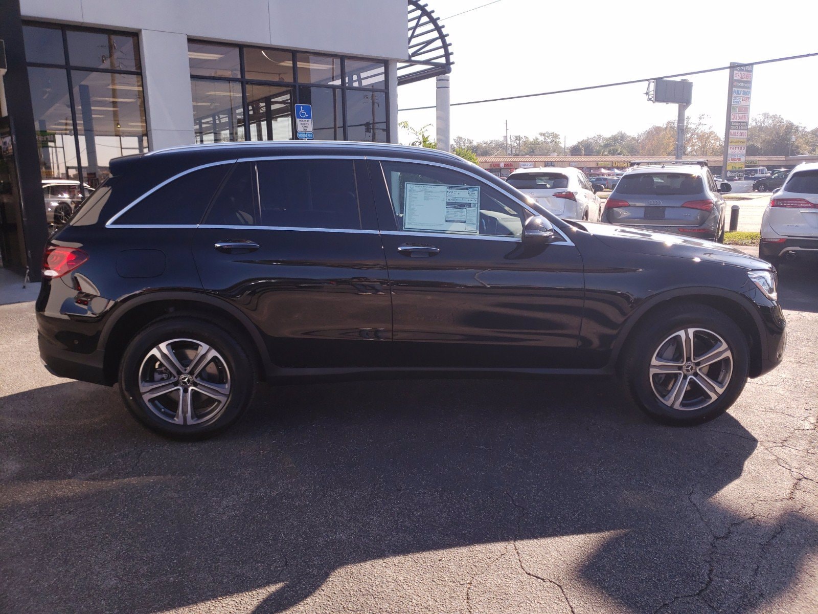 Used 2021 Mercedes-Benz GLC GLC300 with VIN W1N0G8EB0MF898616 for sale in Glencoe, IL