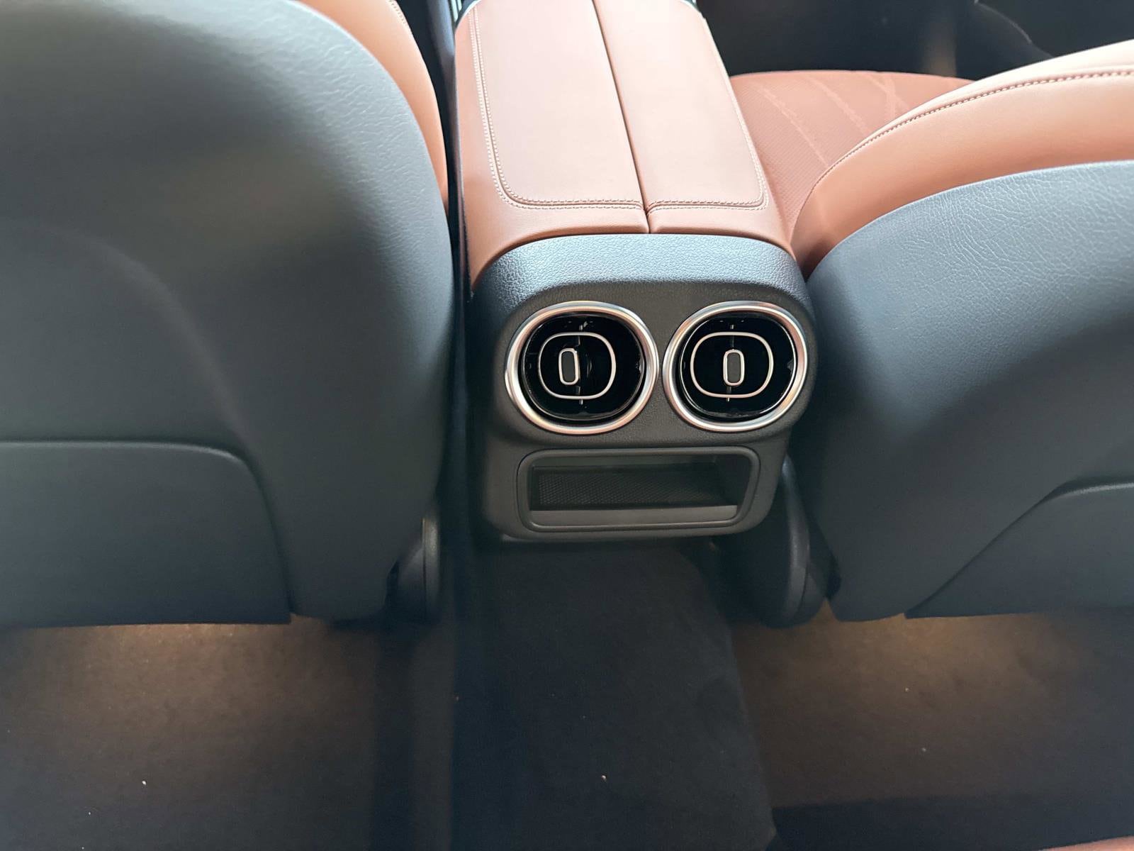 2026 Mercedes-Benz GLC Base - Photo 16
