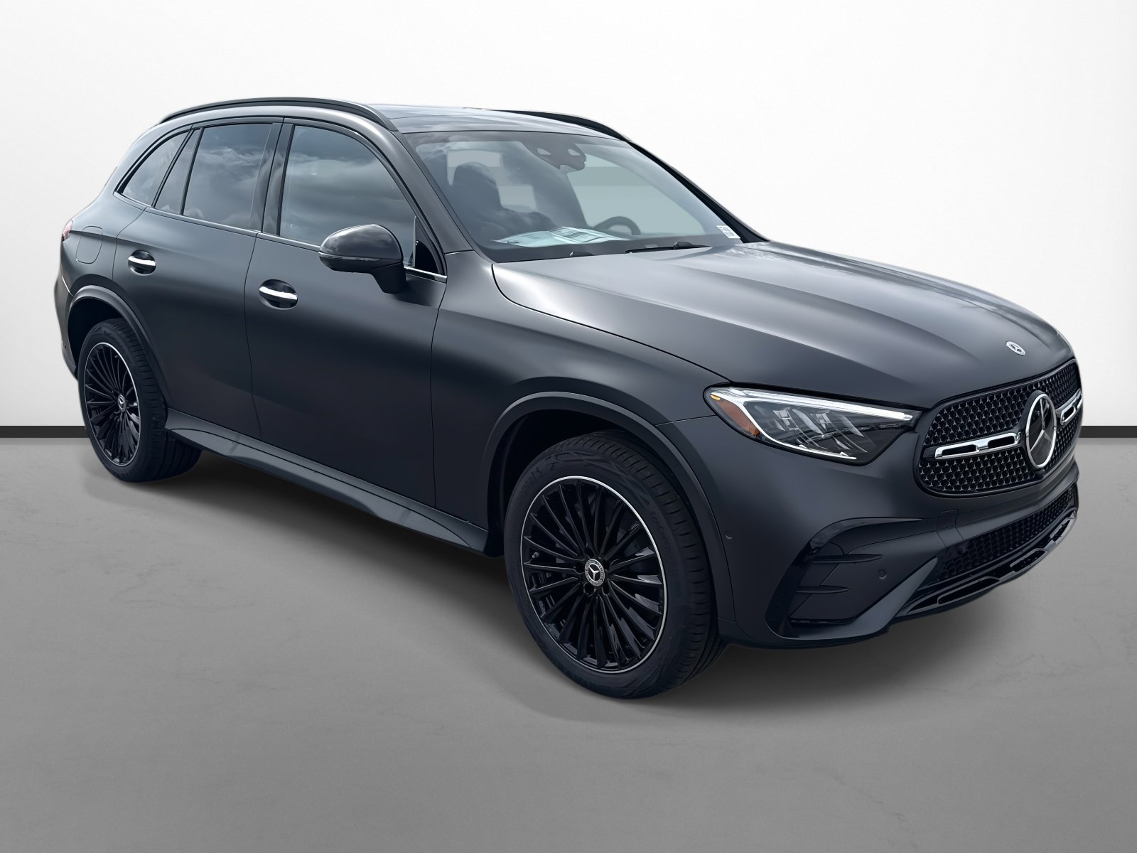 2026 Mercedes-Benz GLC Base's photo
