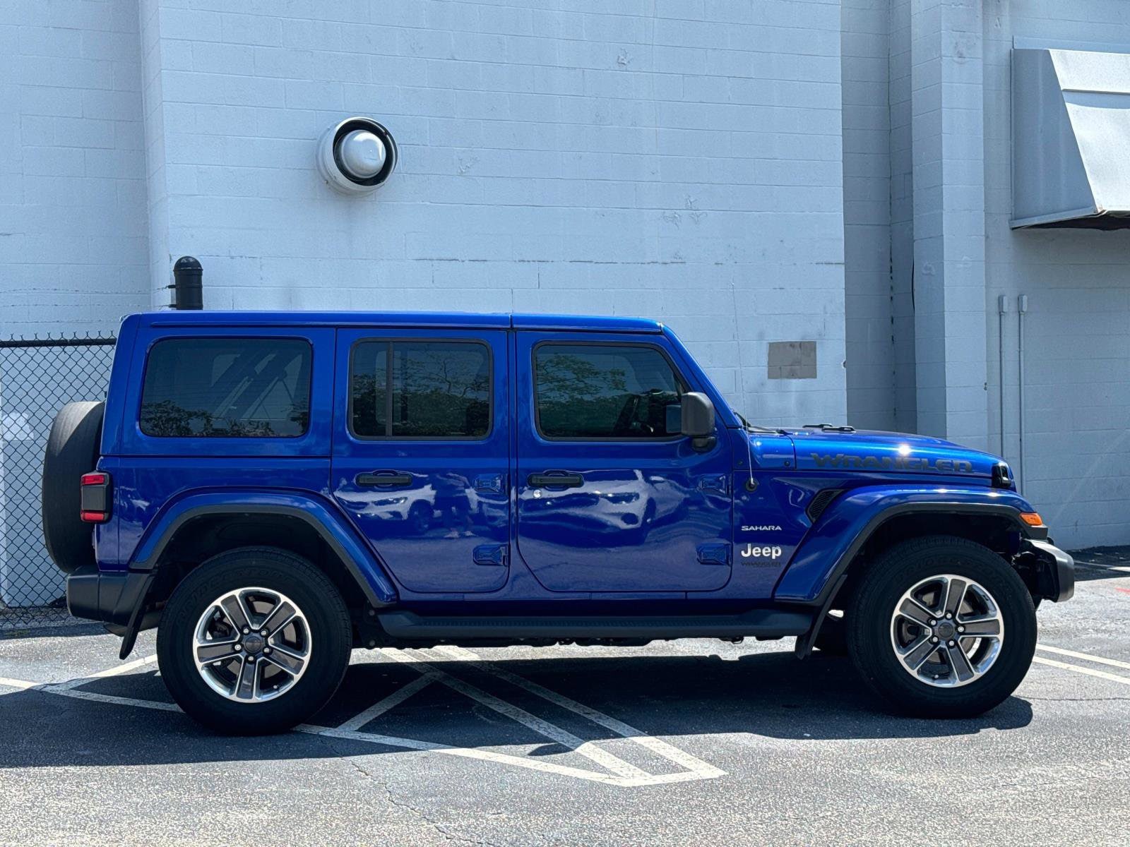 Used 2020 Jeep Wrangler Unlimited Sahara with VIN 1C4HJXEG2LW285493 for sale in Jacksonville, FL