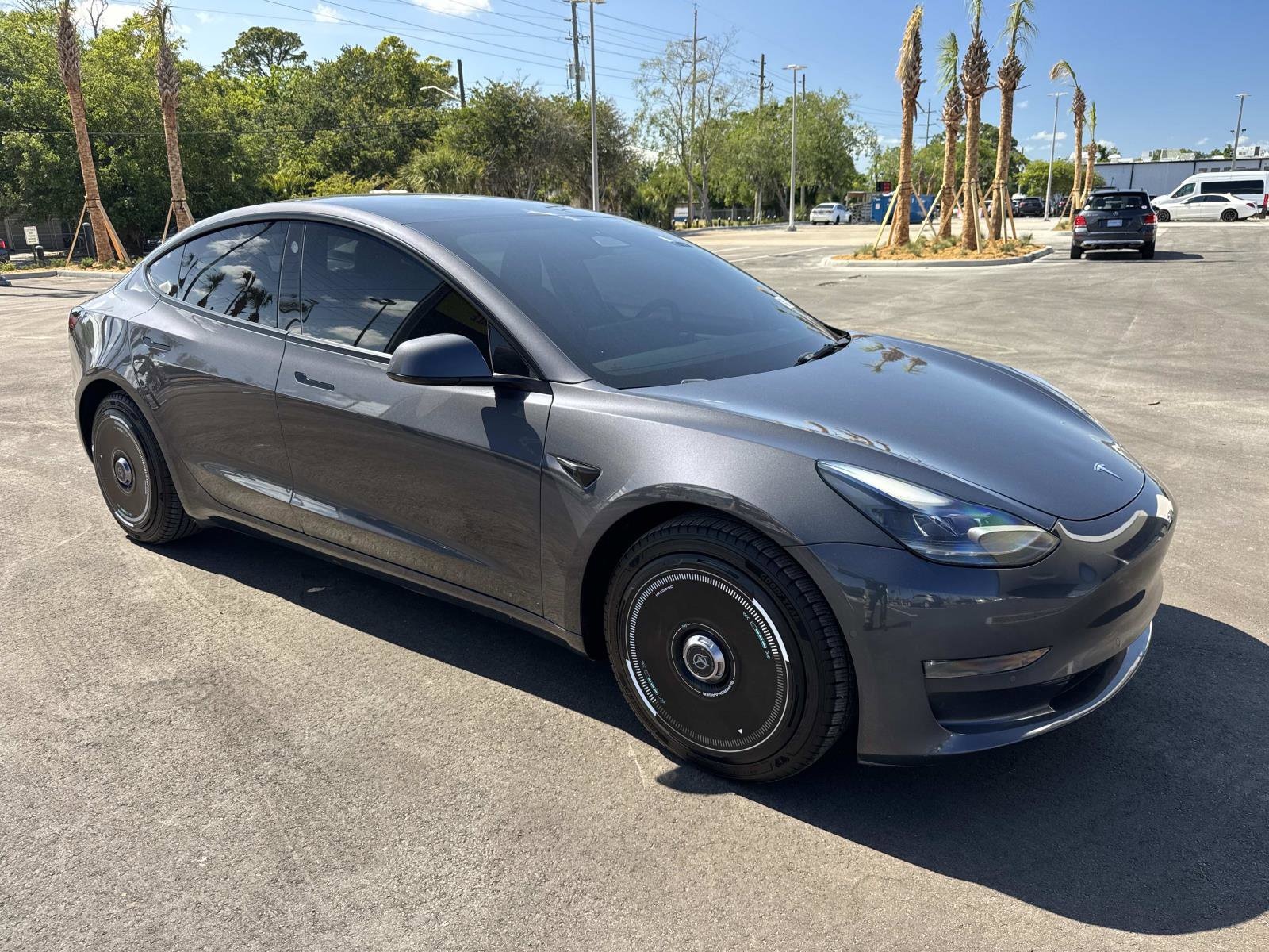 2022 Tesla Model 3 Long Range Dual Motor All-Wheel Drive's photo