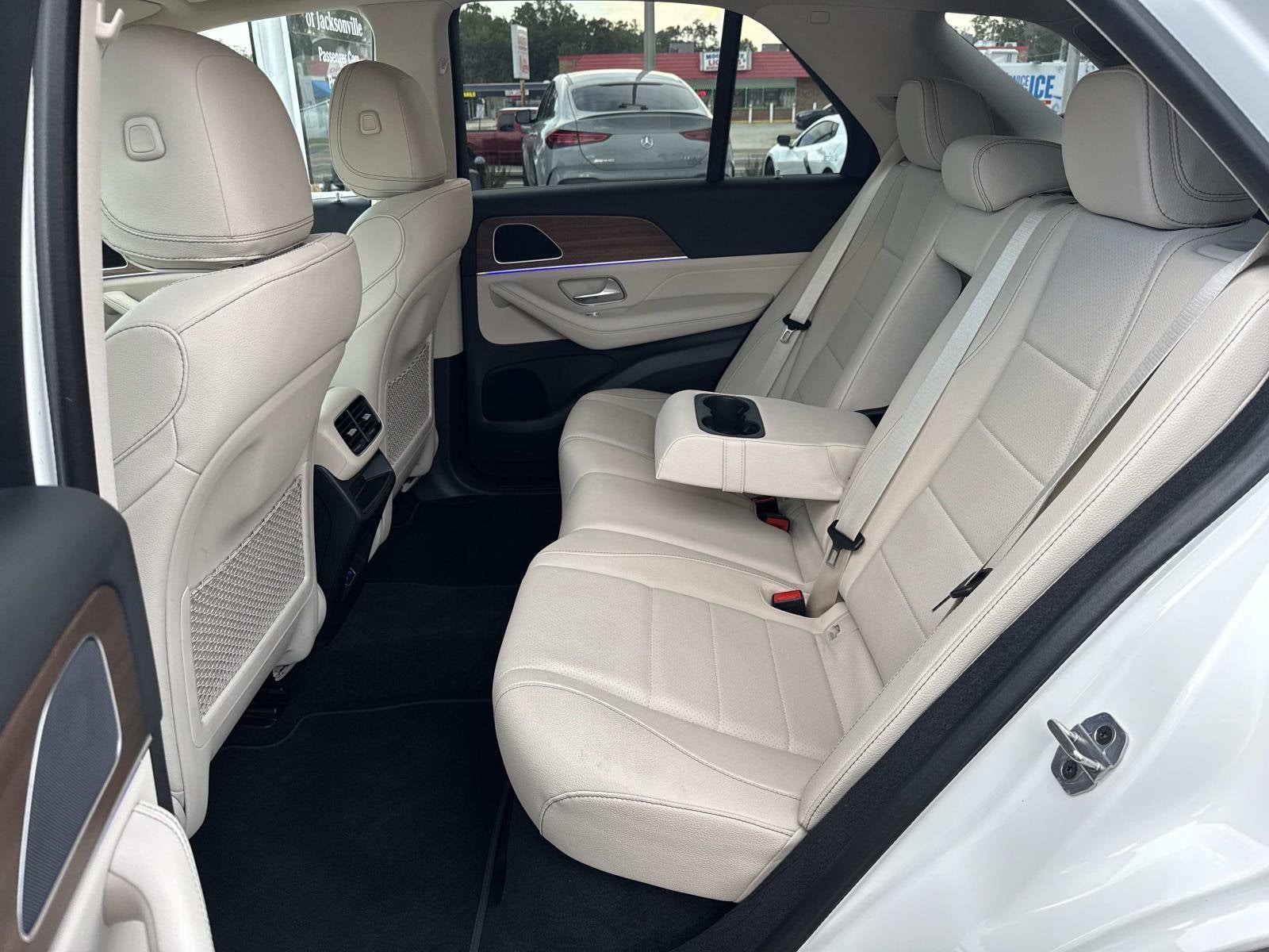 2025 Mercedes-Benz GLE 13