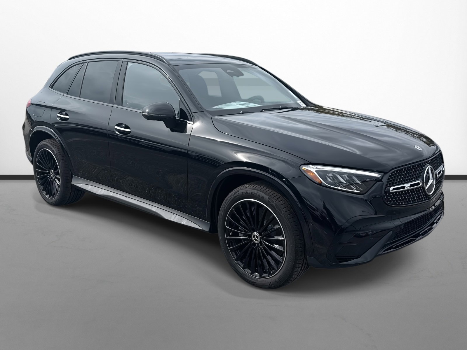 2026 Mercedes-Benz GLC Base's photo