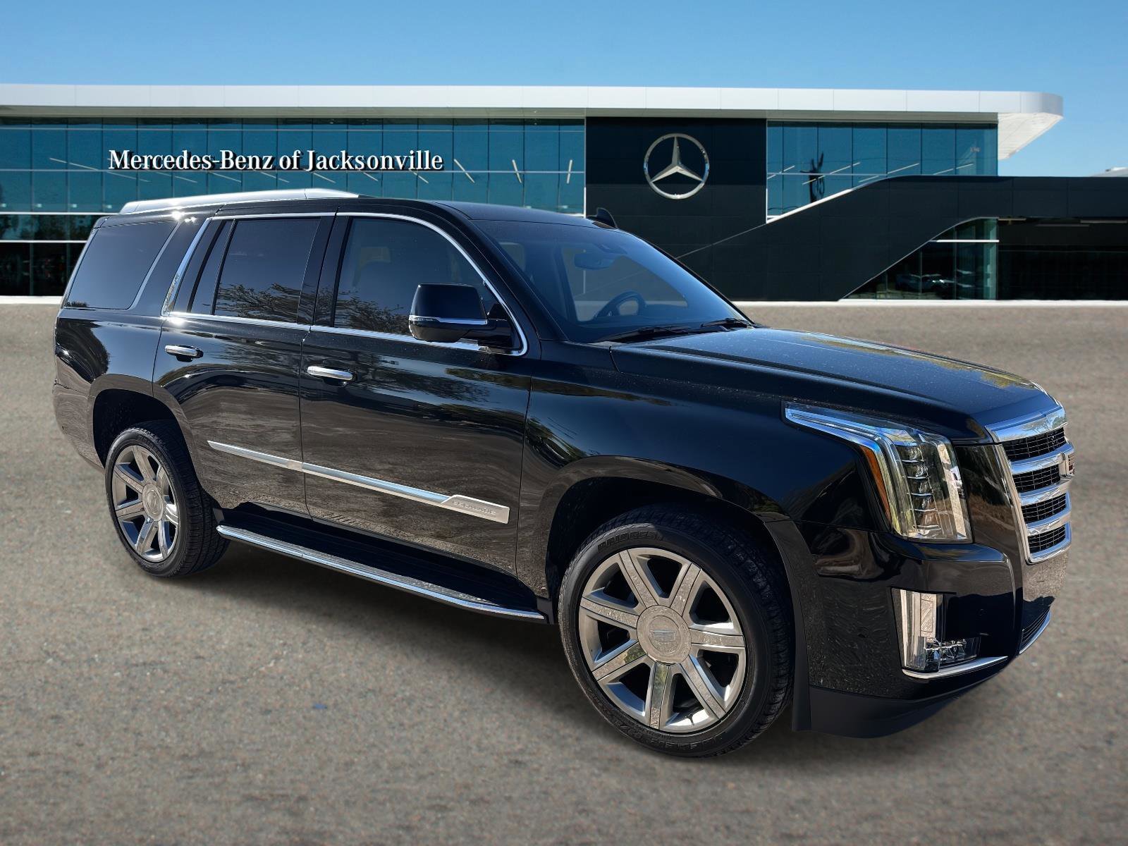 2019 Cadillac Escalade Luxury RWD