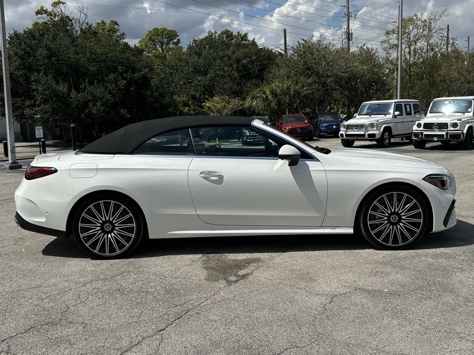 2025 Mercedes Benz CLE 450 4MATIC photo 2