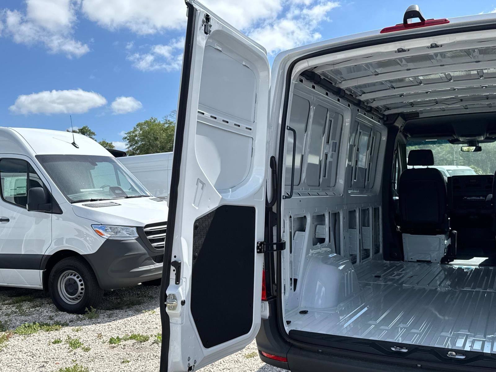 2025 Mercedes-Benz Sprinter Cargo Van Base - Photo 9