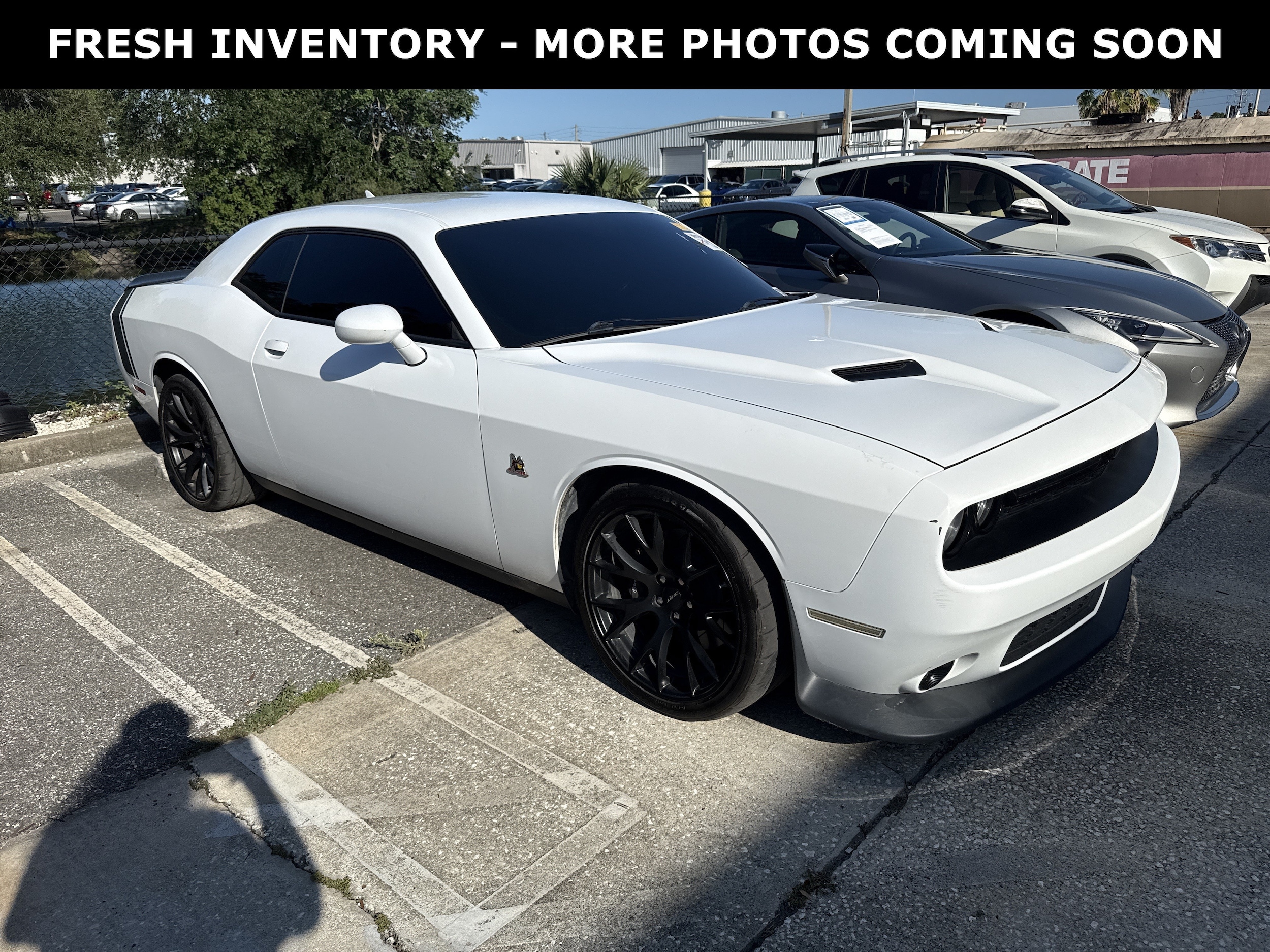 2016 Dodge Challenger Scat Pack's photo