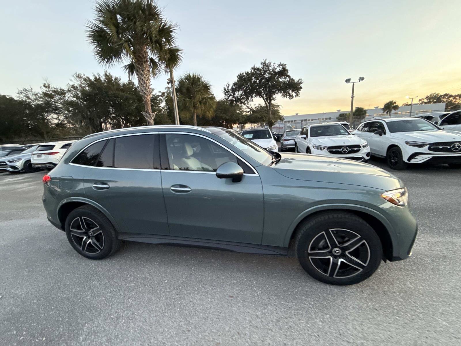 2026 Mercedes Benz GLC 300 4MATIC photo 2