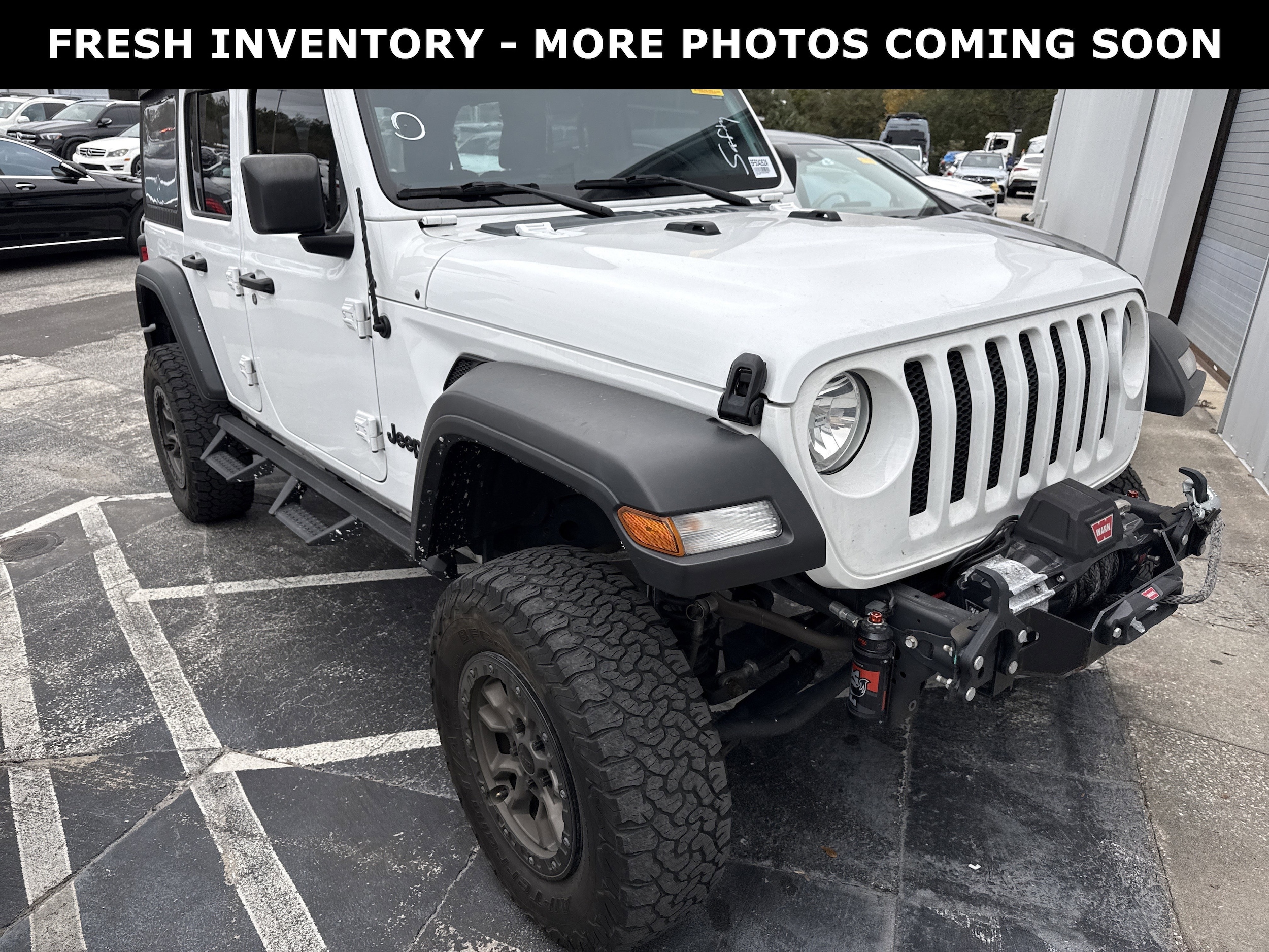 2023 Jeep Wrangler 4-Door Sport's photo