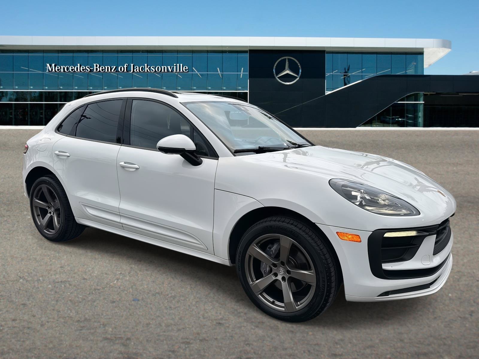 2023 Porsche Macan