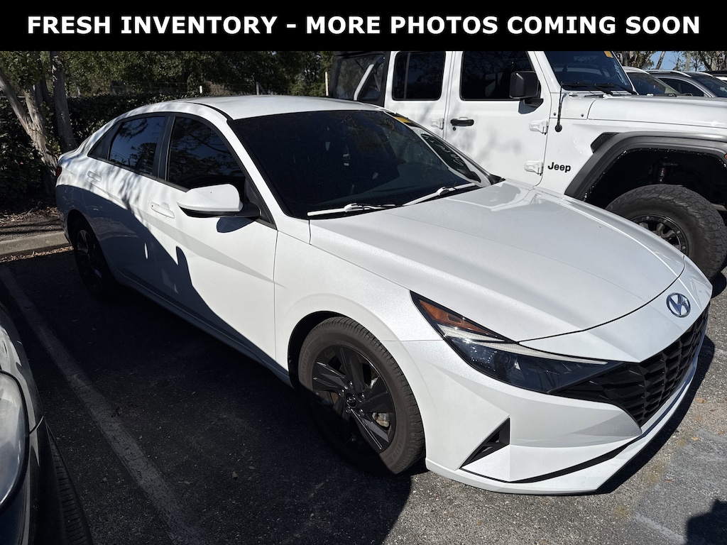 Used 2022 Hyundai Elantra SEL Sedan