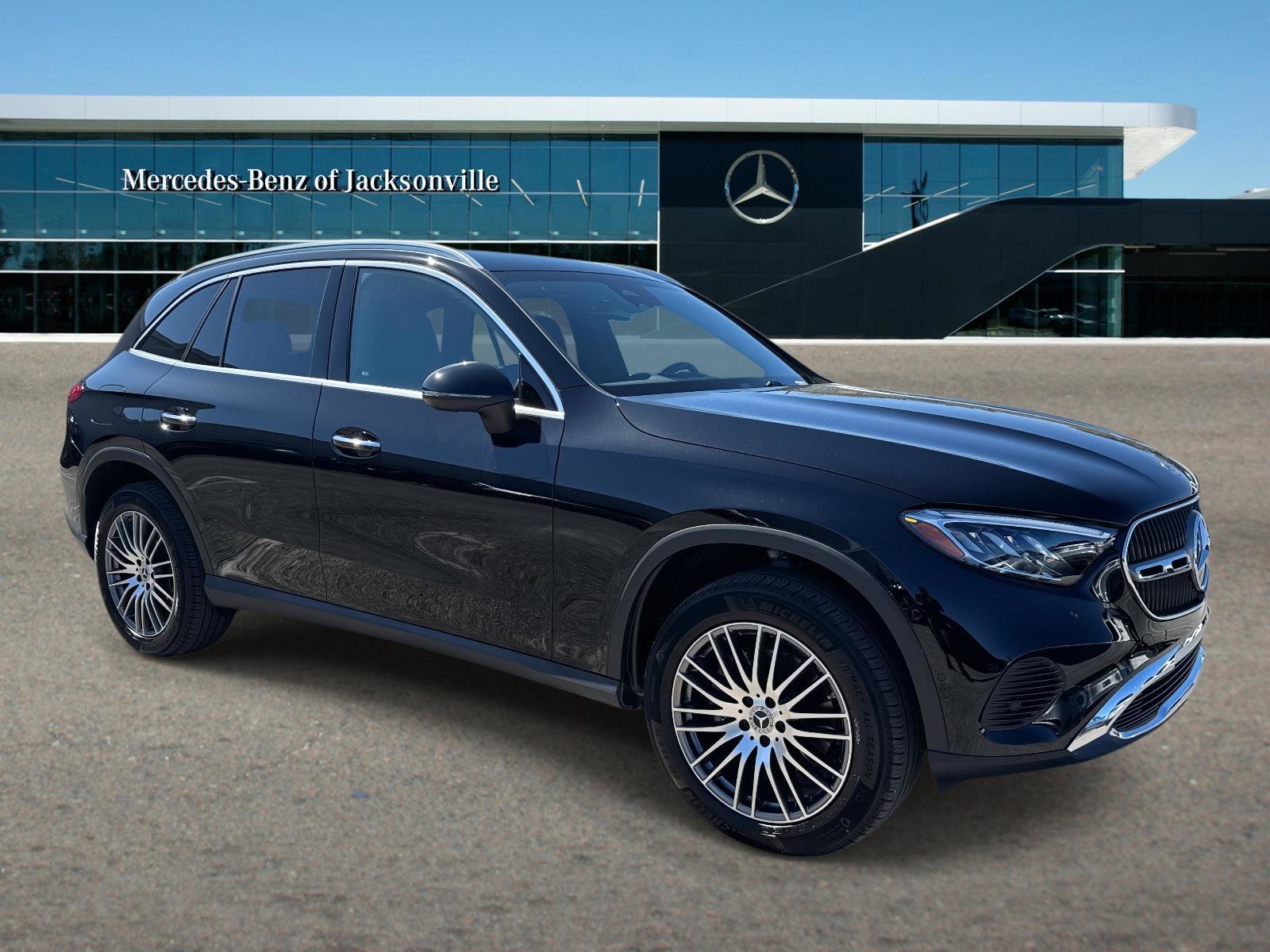 2025 Mercedes-Benz GLC