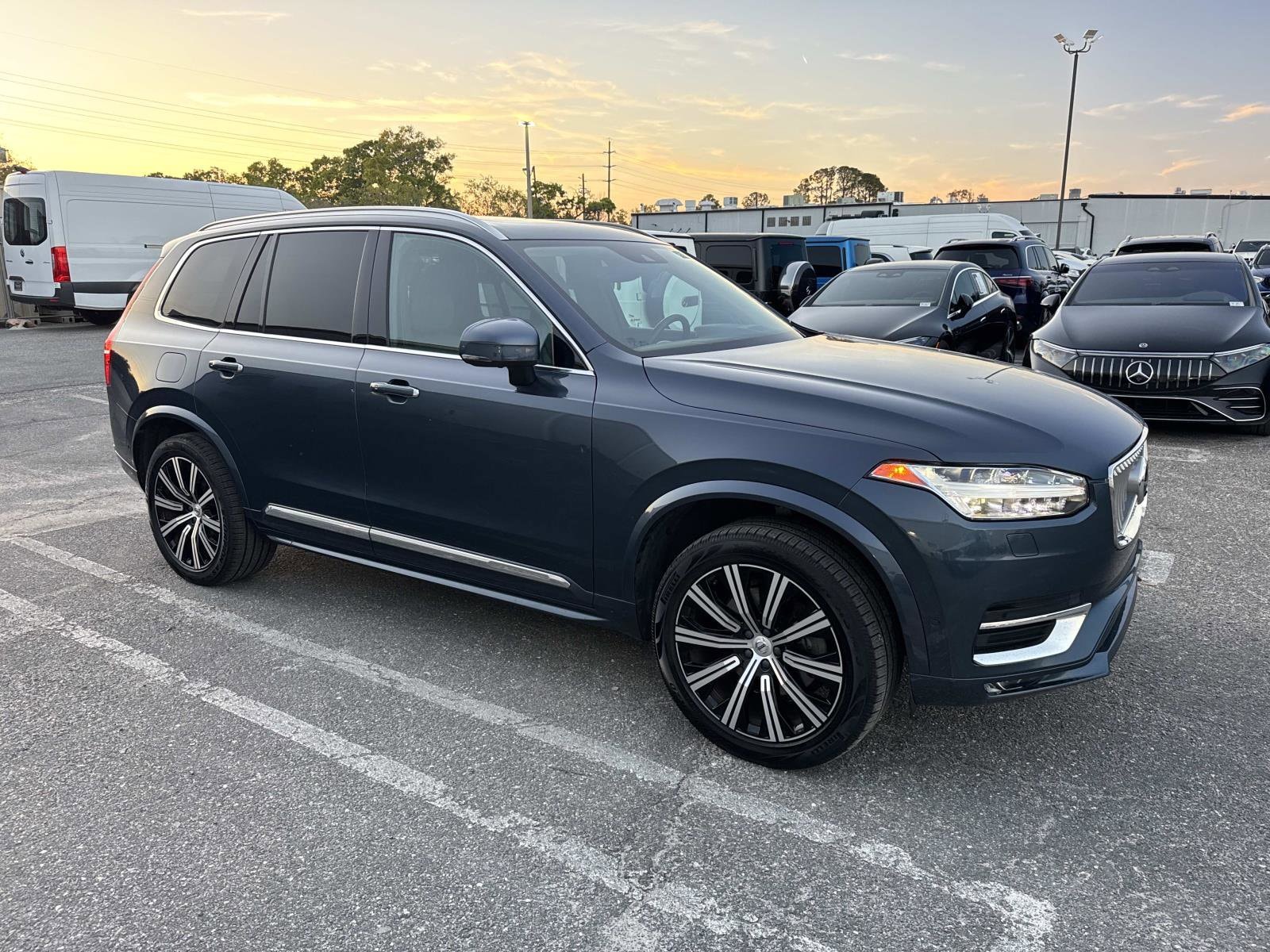 2020 Volvo XC90 T6 Inscription 7-Passenger AWD