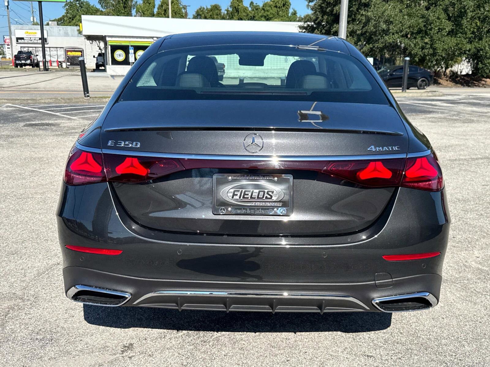 2025 Mercedes Benz E 350 4MATIC Sedan photo 4