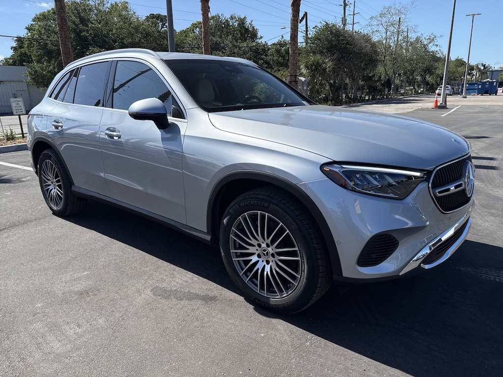 New 2026 Mercedes-Benz GLC 300 SUV