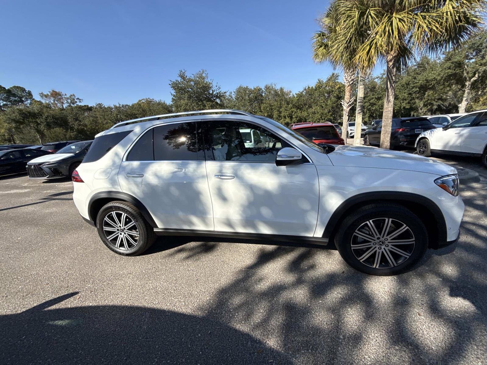 2026 Mercedes Benz GLE 350 4MATIC photo 2