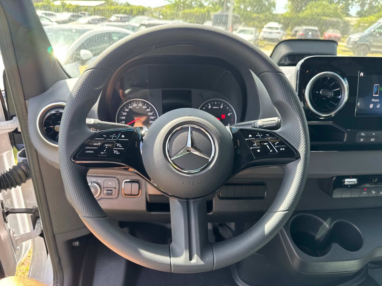 2025 Mercedes-Benz Sprinter Crew Van Base - Photo 24