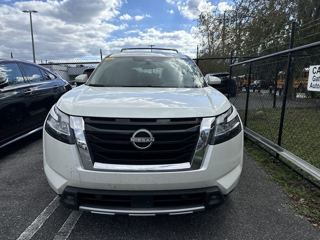 Used 2024 Nissan Pathfinder For Sale at Fields Auto Group VIN