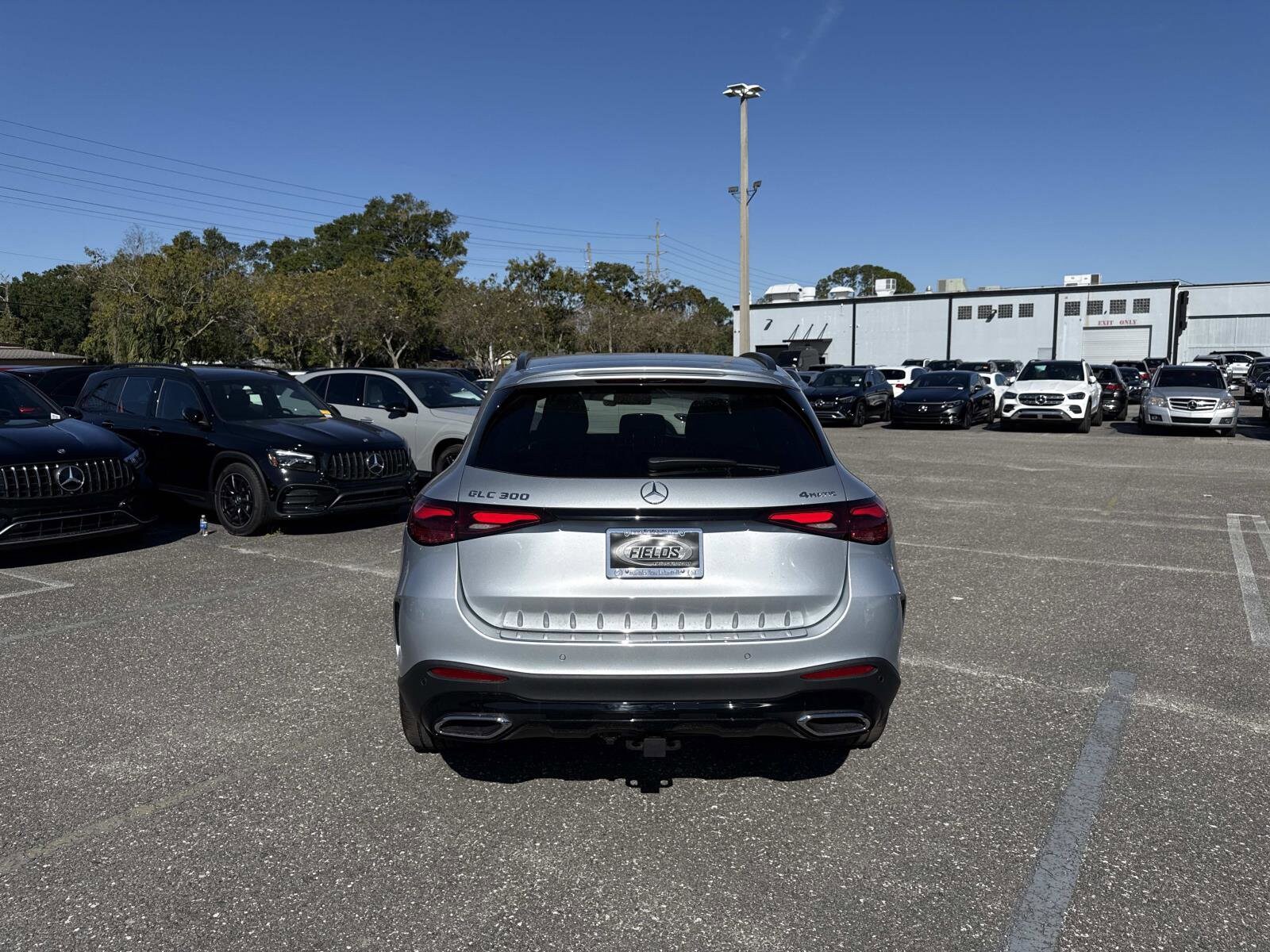 2026 Mercedes Benz GLC 300 4MATIC photo 4