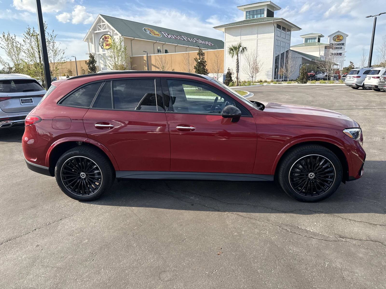 2026 Mercedes Benz GLC 300 photo 2