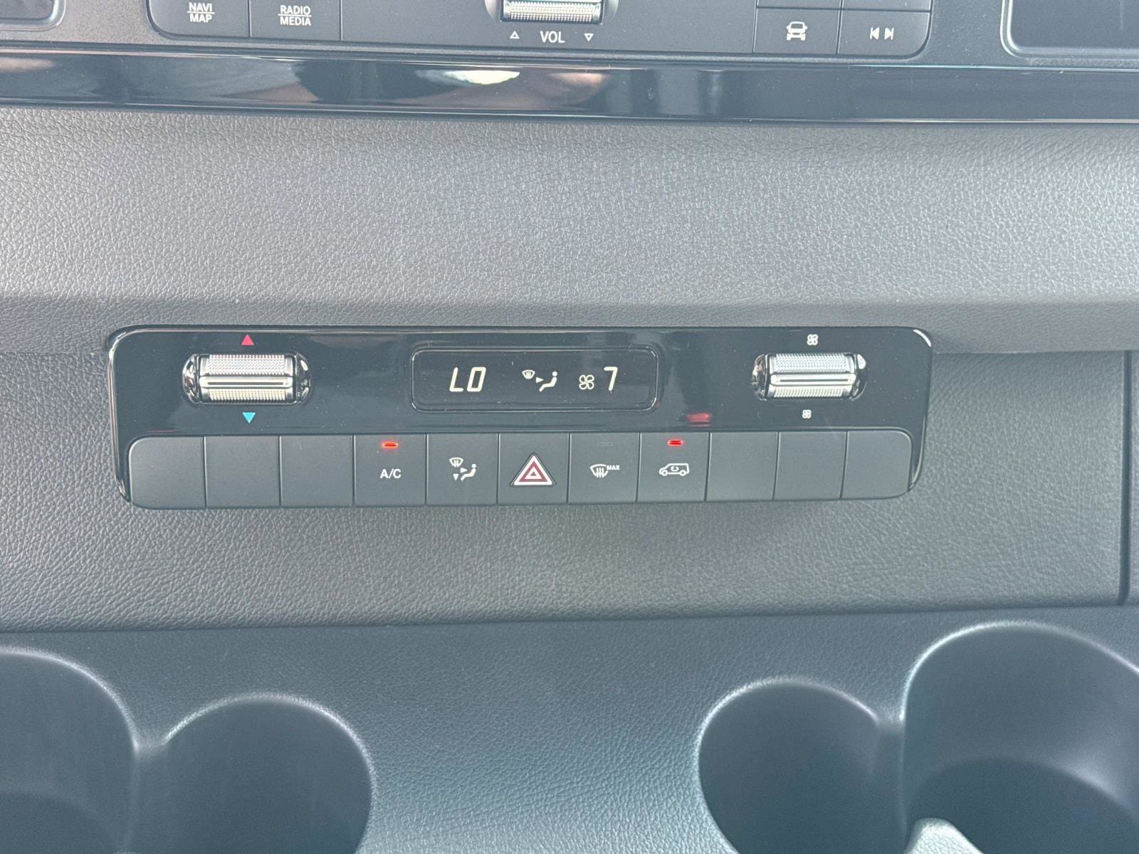 2025 Mercedes-Benz Sprinter Crew Van Base - Photo 23