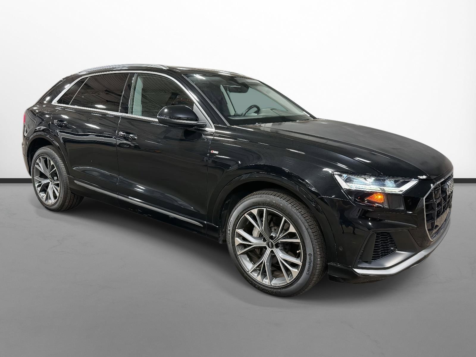 2022 Audi Q8 Premium Plus