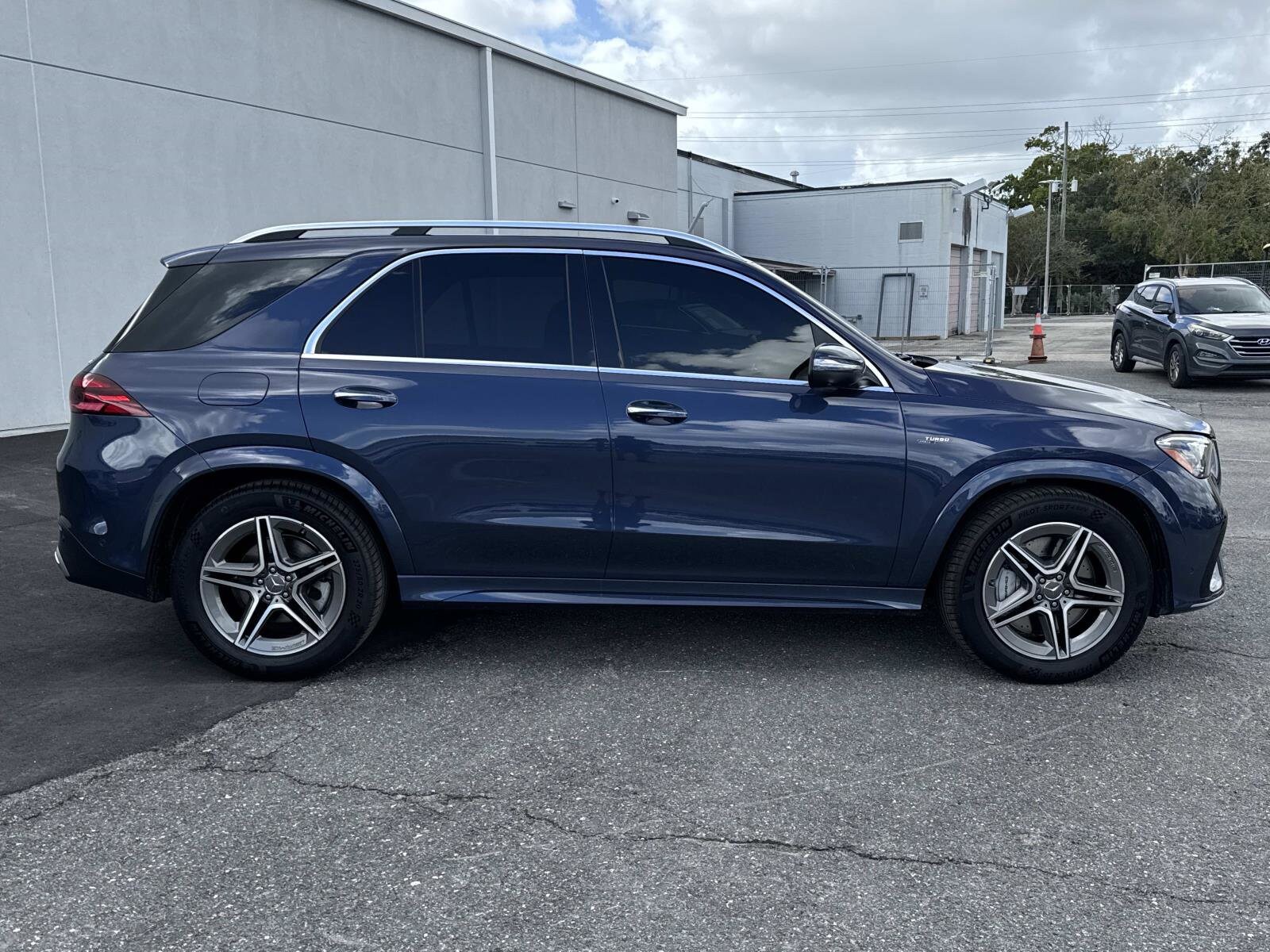 2024 Mercedes Benz GLE AMG 53 4MATIC photo 2
