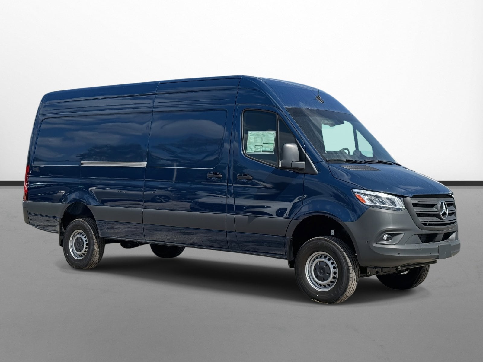 2025 Mercedes-Benz Sprinter Cargo Van Base's photo