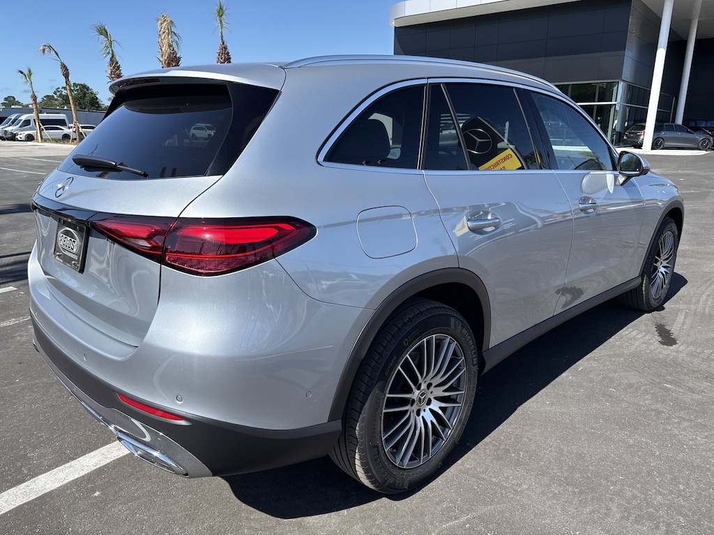 New 2026 Mercedes-Benz GLC 300 SUV