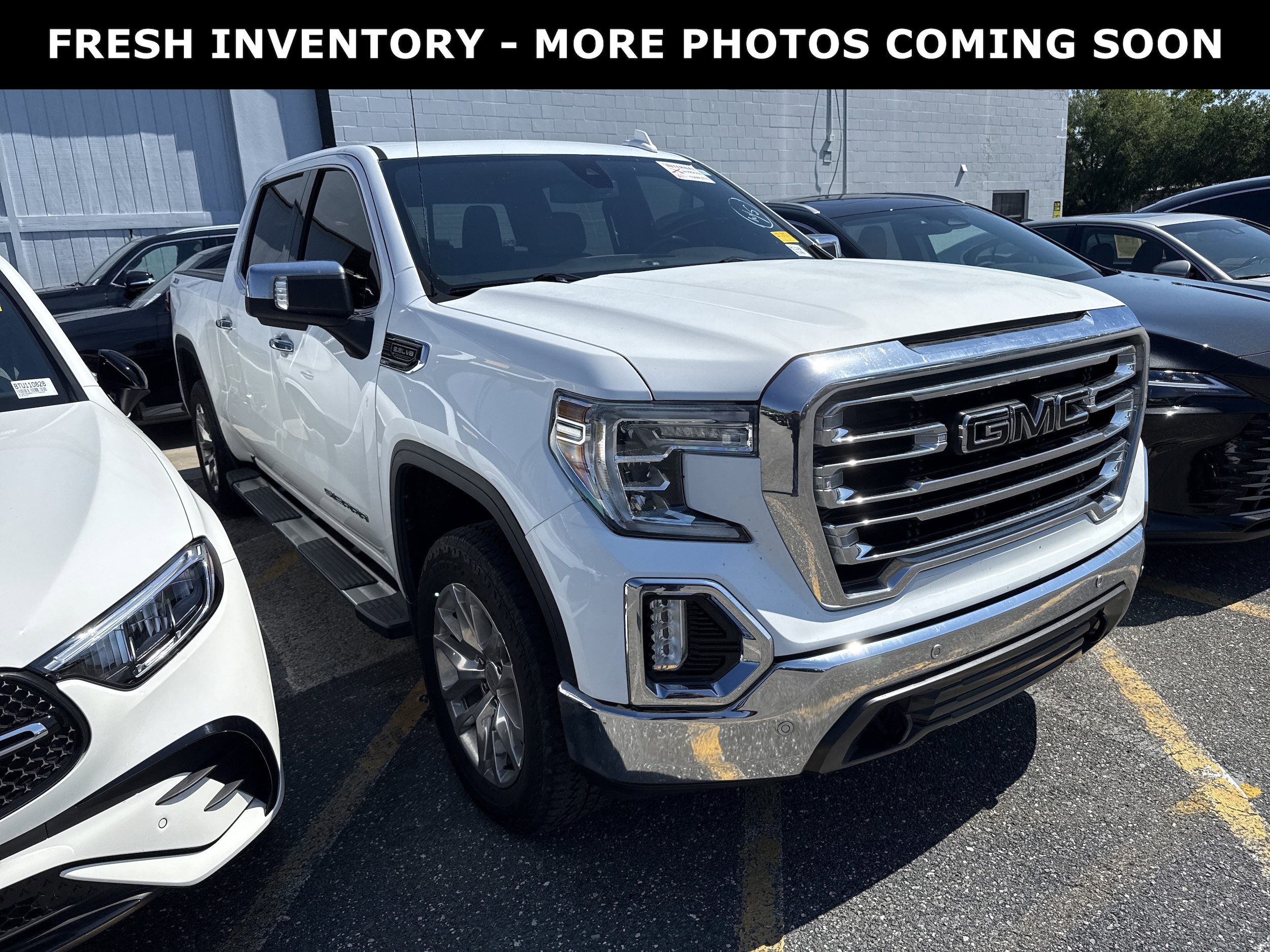 2019 GMC Sierra 4WD Crew Cab Short Box SLT's photo