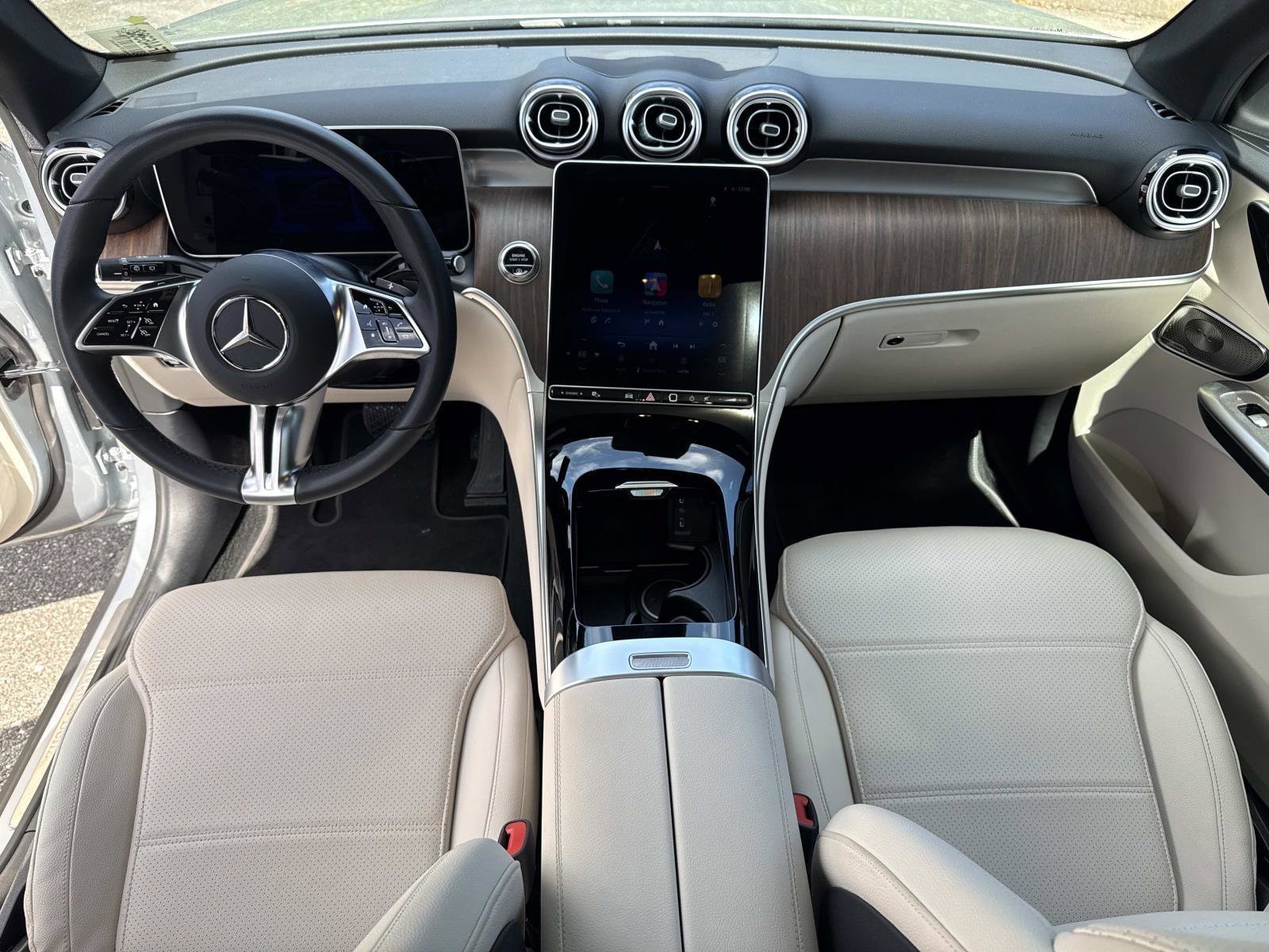 2026 Mercedes-Benz GLC Base - Photo 17