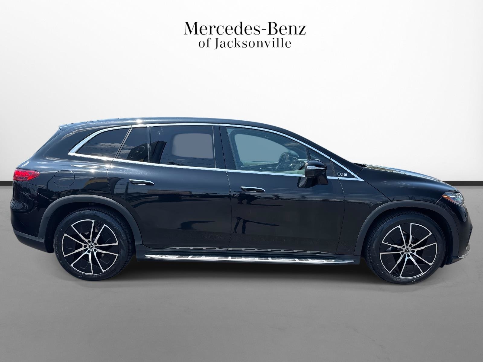 Certified 2023 Mercedes-Benz EQS SUV Base with VIN 4JGDM2DB3PA021020 for sale in Jacksonville, FL