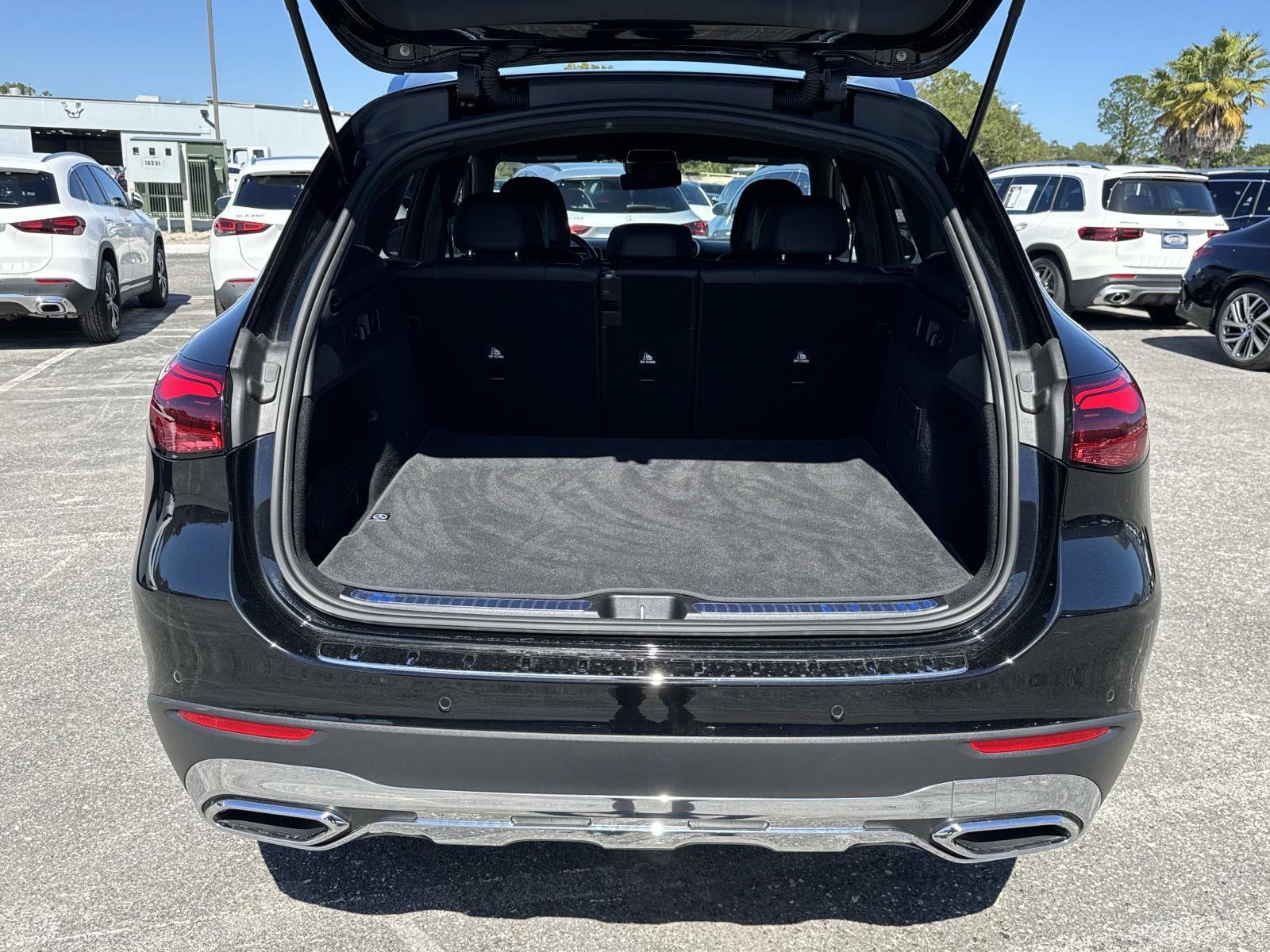 2025 Mercedes-Benz GLC Base - Photo 11