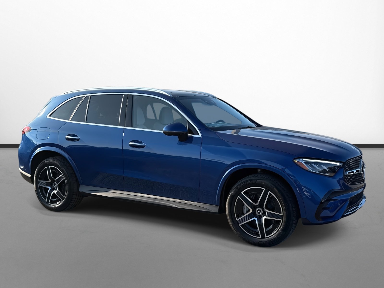 2026 Mercedes-Benz GLC Base's photo