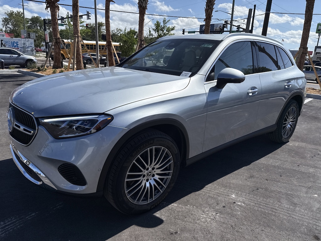 New 2026 Mercedes-Benz GLC 300 SUV